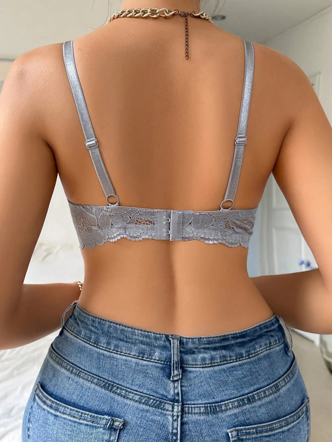 Women's sexy lace half cup lingerie, front push-up buckle, push-up, strapless, invisible bra for daily wear